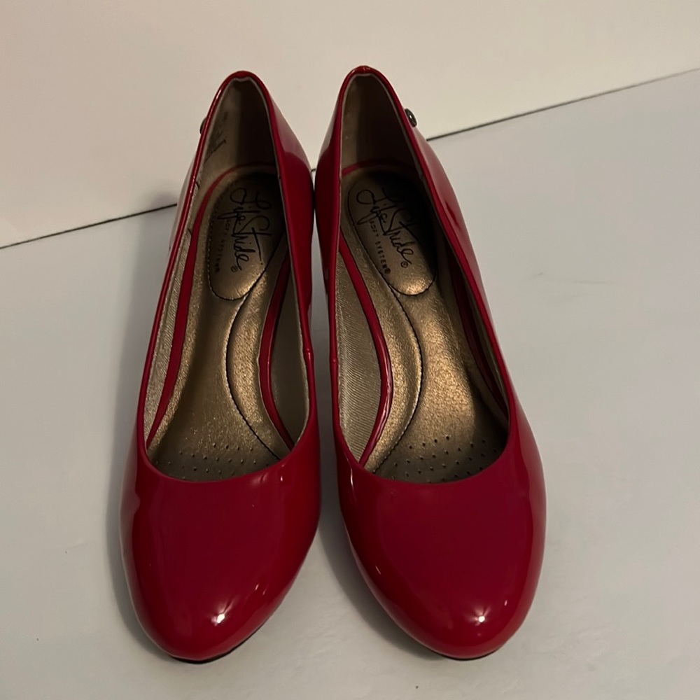 Size 7 Life Stride Patent Red Pumps